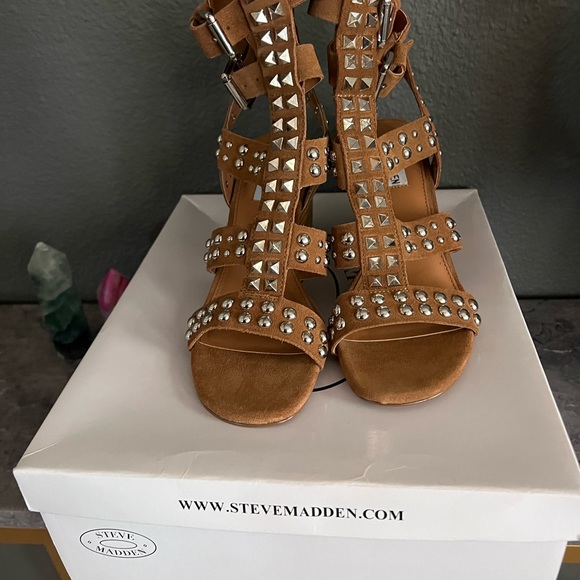 Brand new Steve Madden “Double E” block heel sandals - Picture 2 of 5
